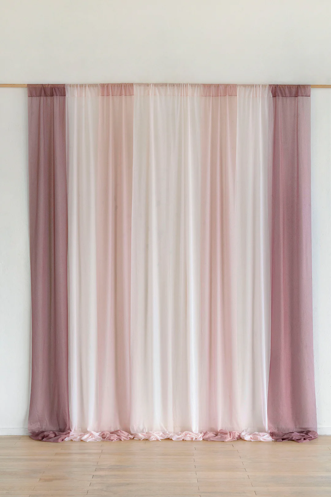 27 photo booth backrop curtains